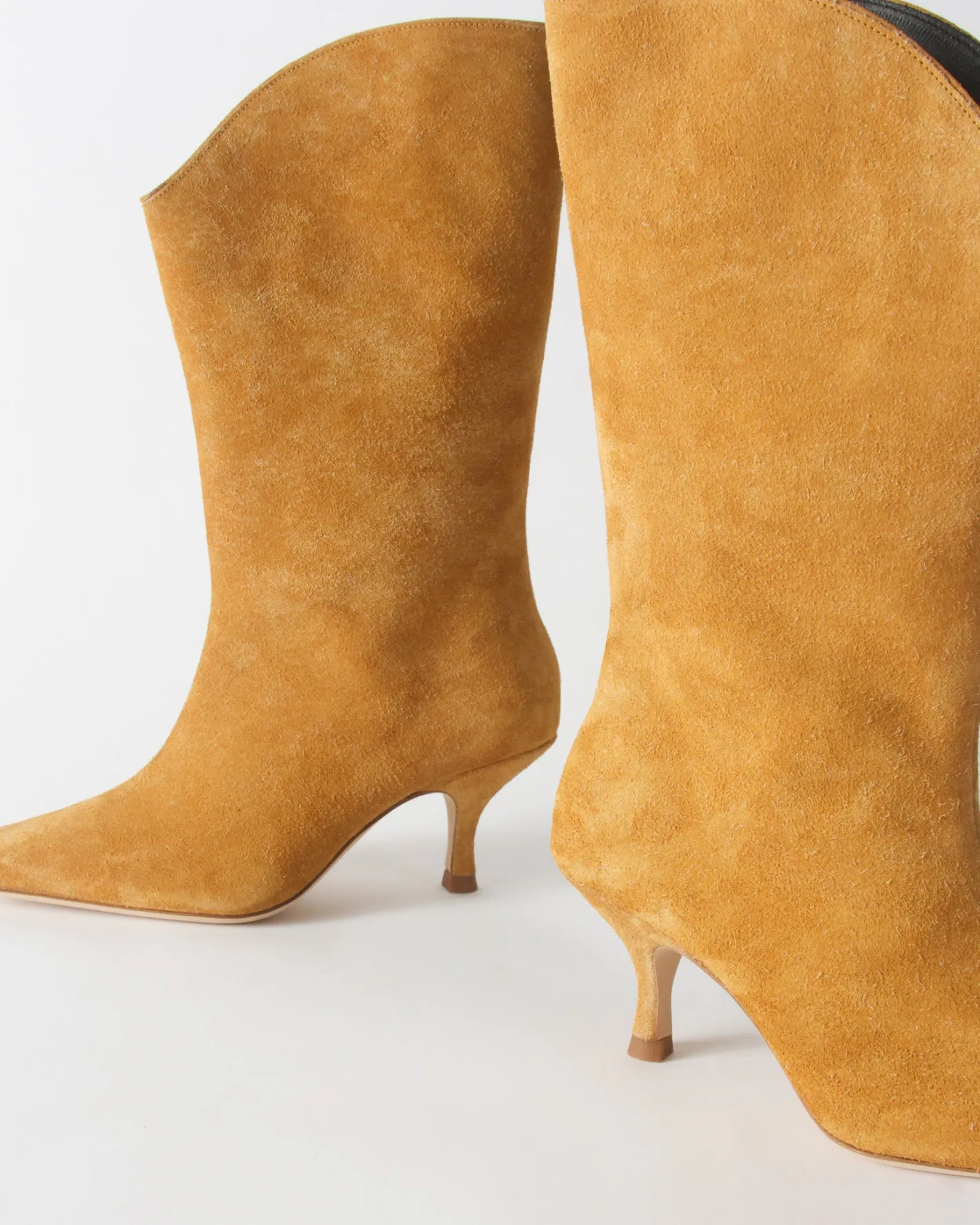New Curved Boot Suede Tan Boots