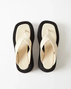 Outlet Nikki Slides Leather Nappa Ivory Flats